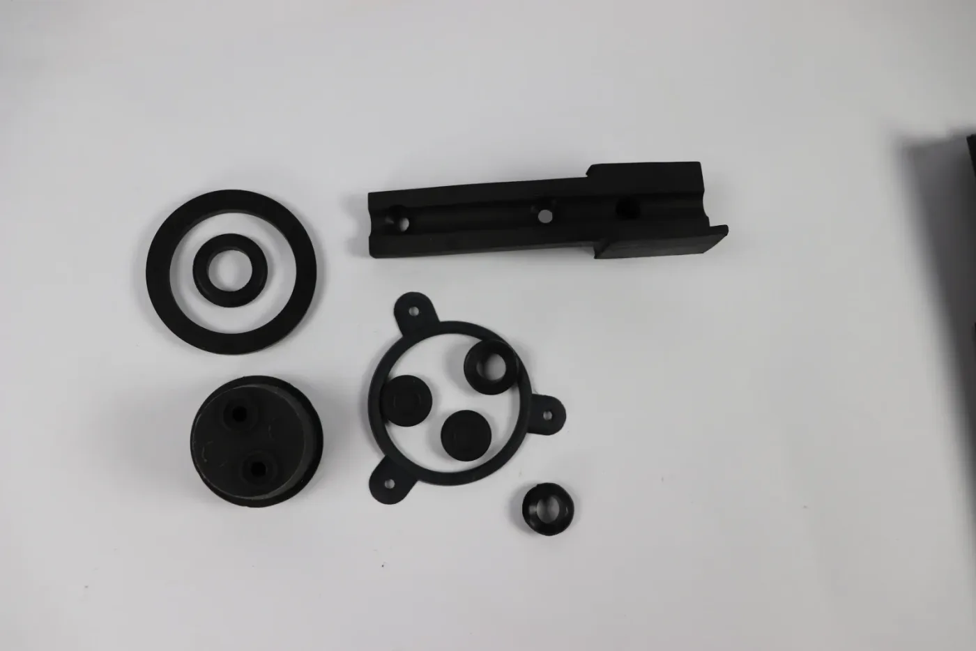 Flat gaskets and parts · ProSilicones64
